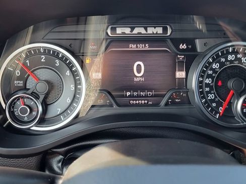 Used 2022 RAM 1500 Big Horn AWD/4WD image 18