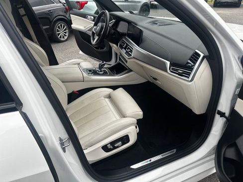 Used 2021 BMW X5 M50i w/ Executive Package AWD/4WD image 26