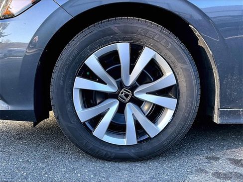 Used 2023 Honda Civic LX image 9