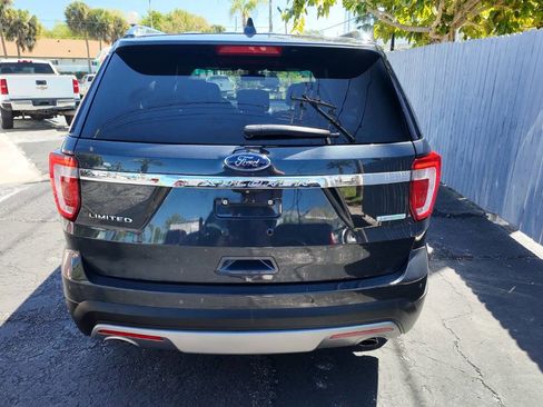 Used 2017 Ford Explorer Limited w/ Equipment Group 301A image 8