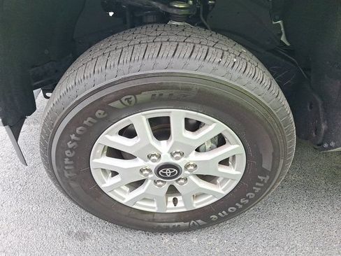 Used 2024 Toyota Tacoma SR AWD/4WD image 4