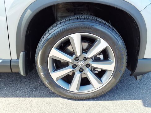 Used 2024 Honda Pilot Elite image 9