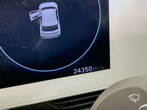 Used 2024 Hyundai Ioniq 5 SEL image 19