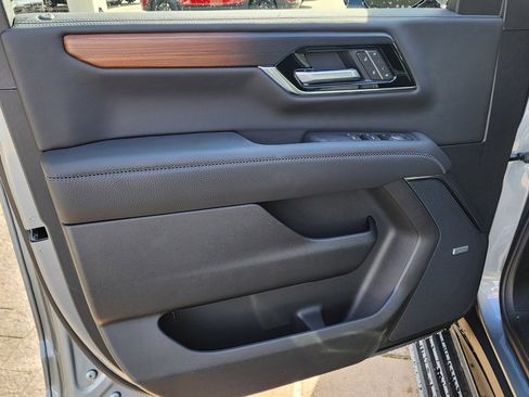 New 2026 GMC Yukon Denali w/ Denali Reserve Package image 12