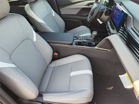 New 2026 Toyota Camry SE image 10