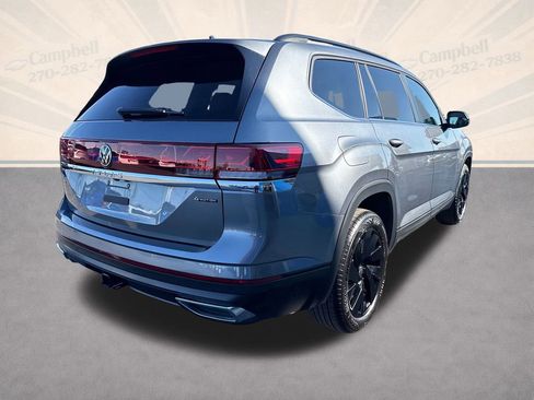 Used 2025 Volkswagen Atlas SE image 6