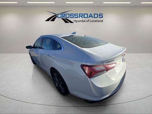 Used 2024 Chevrolet Malibu LT image 3