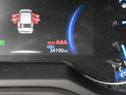 Used 2025 Toyota RAV4 LE image 35