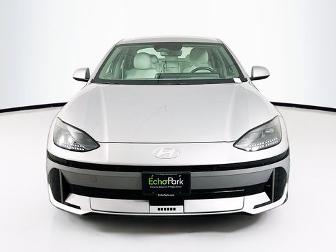 Used 2024 Hyundai Ioniq 6 SEL image 2