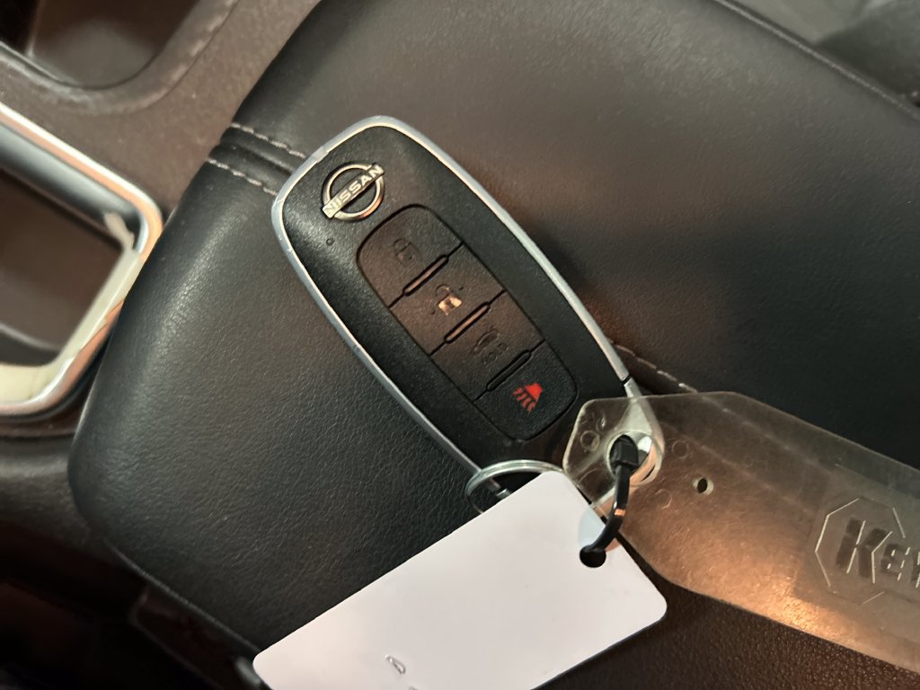 Used 2025 Nissan Sentra SV FWD image 20