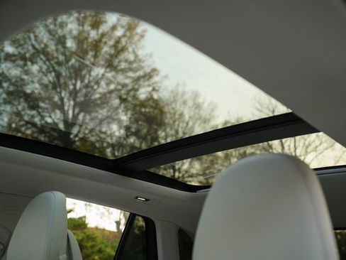 Used 2023 Mercedes-Benz EQE 350+ SUV w/ AMG Line Exterior Package image 33