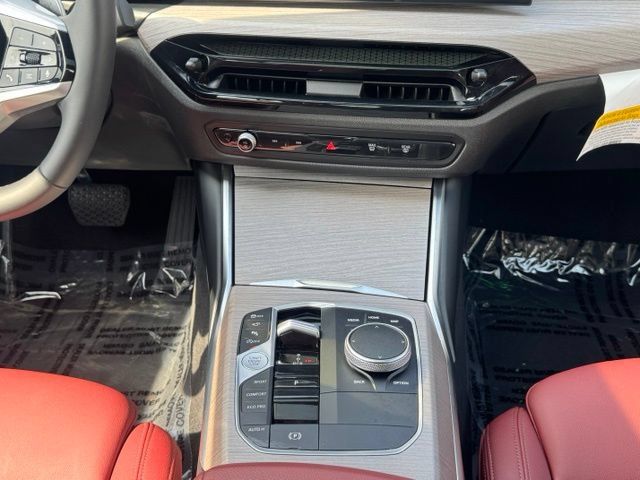 Certified 2026 BMW 330i xDrive Sedan w/ Premium Package AWD/4WD image 25