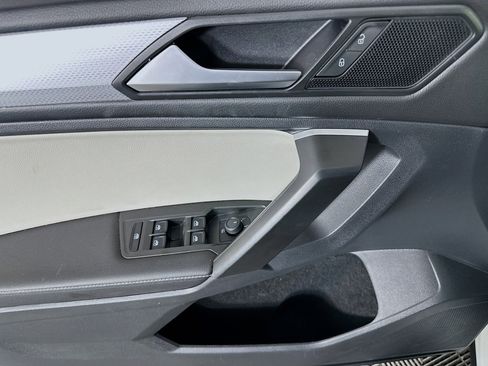 Used 2024 Volkswagen Tiguan S image 15
