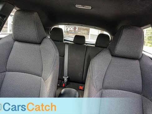 Used 2019 Toyota C-HR XLE image 13