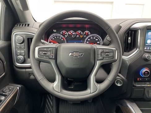Used 2022 Chevrolet Silverado 1500 RST image 24