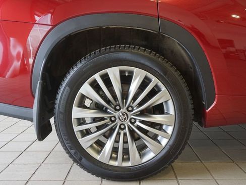 Used 2020 Toyota Highlander Platinum AWD/4WD image 38
