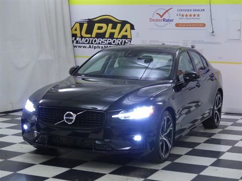 Used 2024 Volvo S60 B5 Plus image 5