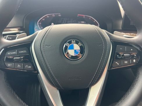 Certified 2022 BMW 530i w/ Convenience Package image 16