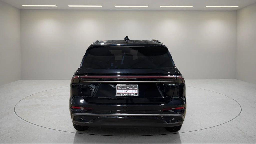 Certified 2024 Lincoln Nautilus Reserve w/ Jet Appearance Package (87T) AWD/4WD image 4