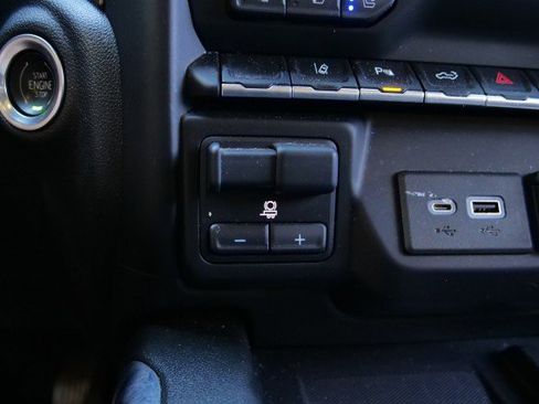 Used 2022 GMC Sierra 2500 Denali image 18