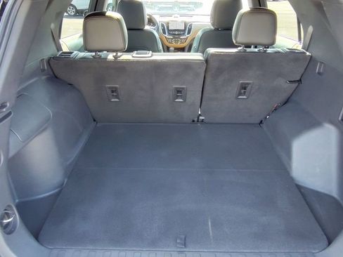 Used 2018 Chevrolet Equinox Premier image 23