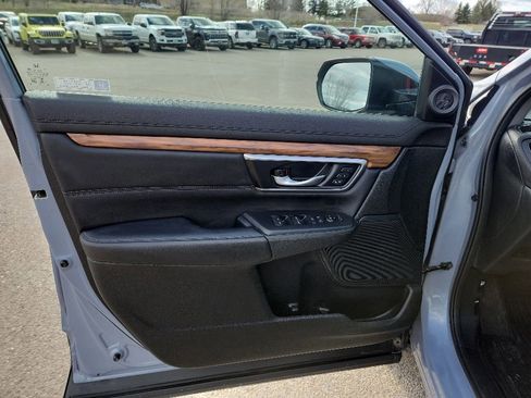 Used 2022 Honda CR-V Touring image 27
