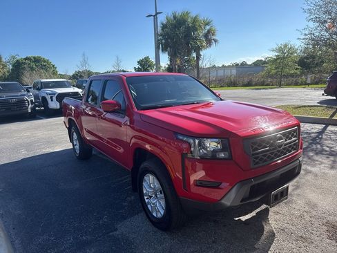 Used 2023 Nissan Frontier SV image 4