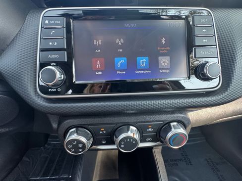 Used 2024 Nissan Kicks S image 20