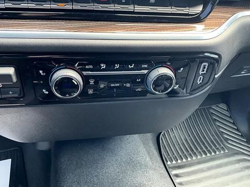 Used 2026 Chevrolet Silverado 1500 LT AWD/4WD image 24