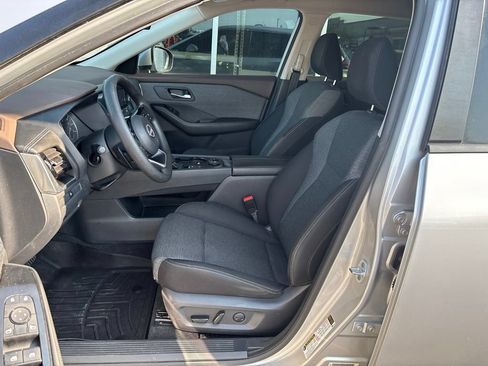 Used 2022 Nissan Rogue SV AWD/4WD image 13