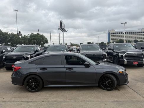 Used 2024 Honda Civic Sport image 4
