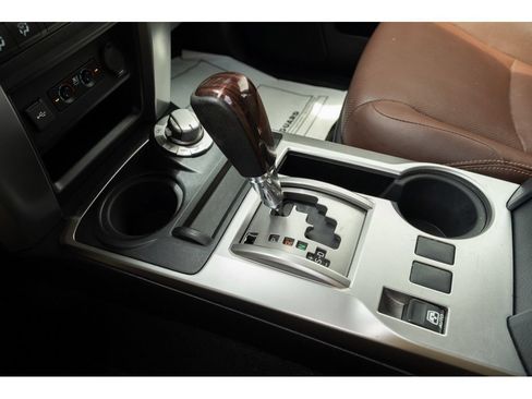 Used 2020 Toyota 4Runner 4WD image 26