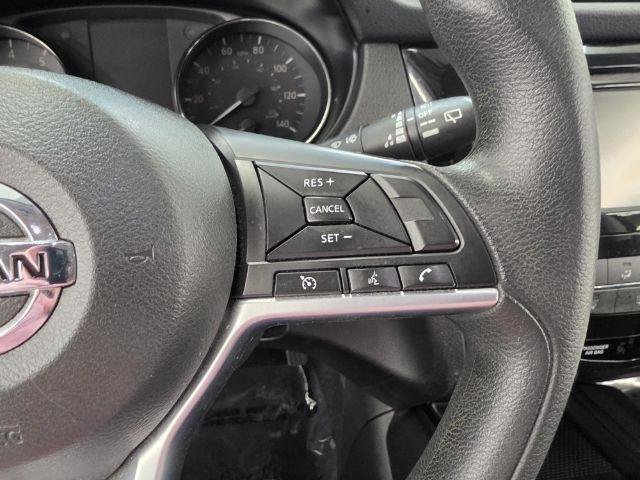 Used 2020 Nissan Rogue S FWD image 13