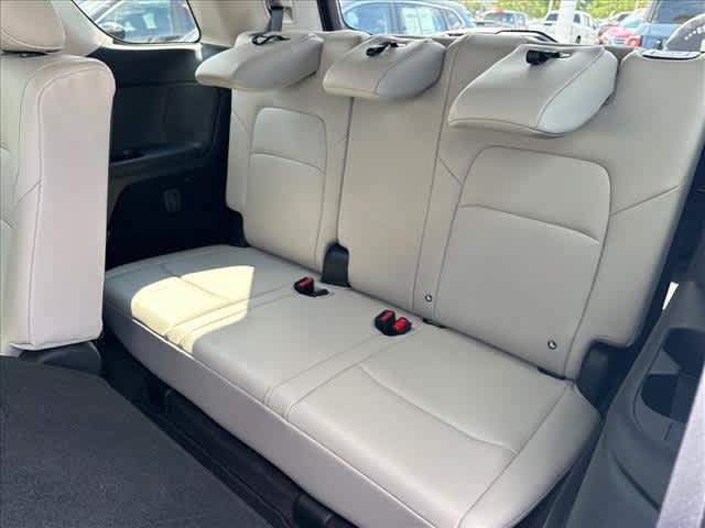 Used 2026 Nissan Pathfinder SL FWD image 16