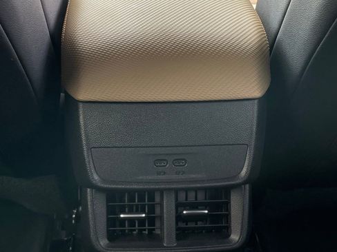 Certified 2025 Chevrolet Equinox ACTIV w/ Safety and Technology Package image 25