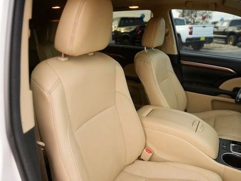 Used 2018 Toyota Highlander Limited image 20