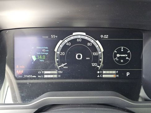 Used 2023 Toyota Tundra Platinum AWD/4WD image 34