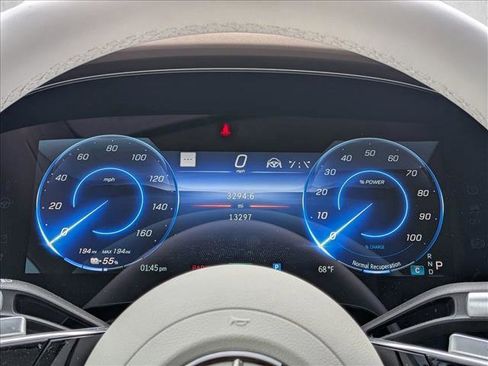 Used 2022 Mercedes-Benz EQS 580 4MATIC Sedan image 8