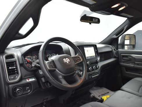 New 2024 RAM 2500 Tradesman w/ Chrome Appearance Group image 12