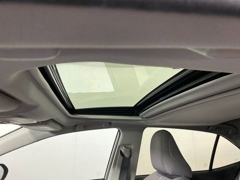 Used 2024 Toyota Camry LE image 11