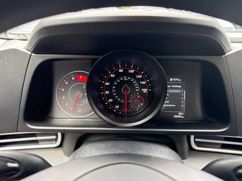 Used 2023 Hyundai Elantra SEL FWD image 11