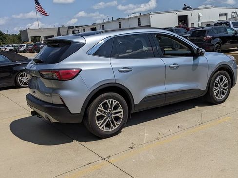 Used 2022 Ford Escape SEL w/ Class II Trailer Tow Package AWD/4WD image 3