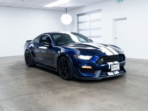 Used 2018 Ford Mustang Shelby GT350 w/ Convenience Package image 19