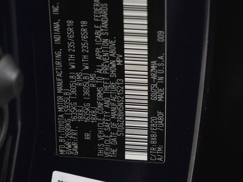 Used 2022 Toyota Highlander XLE image 25