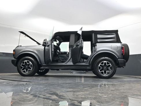 Used 2021 Ford Bronco Outer Banks image 38
