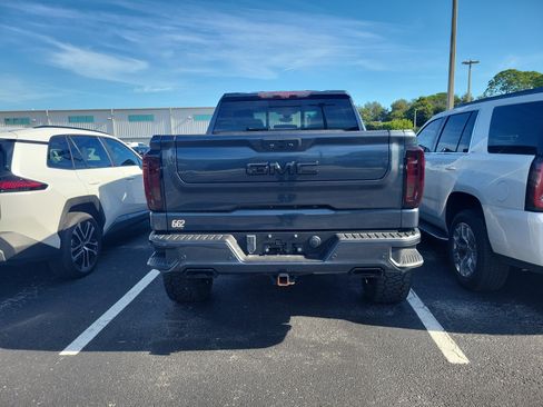 Used 2021 GMC Sierra 1500 Denali w/ Technology Package AWD/4WD image 10