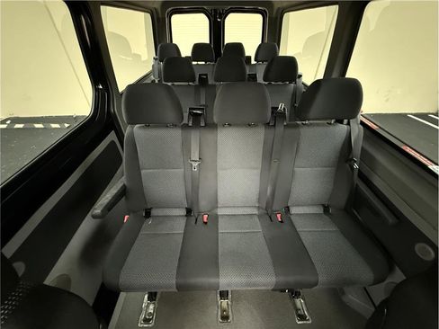 Used 2012 Mercedes-Benz Sprinter 2500 image 18
