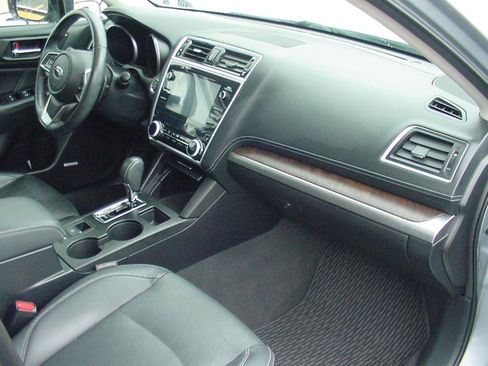 Used 2018 Subaru Outback 2.5i Limited image 28