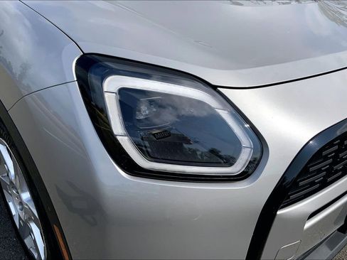 Certified 2025 MINI Cooper Countryman S w/ Comfort Package Max image 29