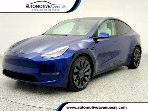 Used 2023 Tesla Model Y Long Range image 1